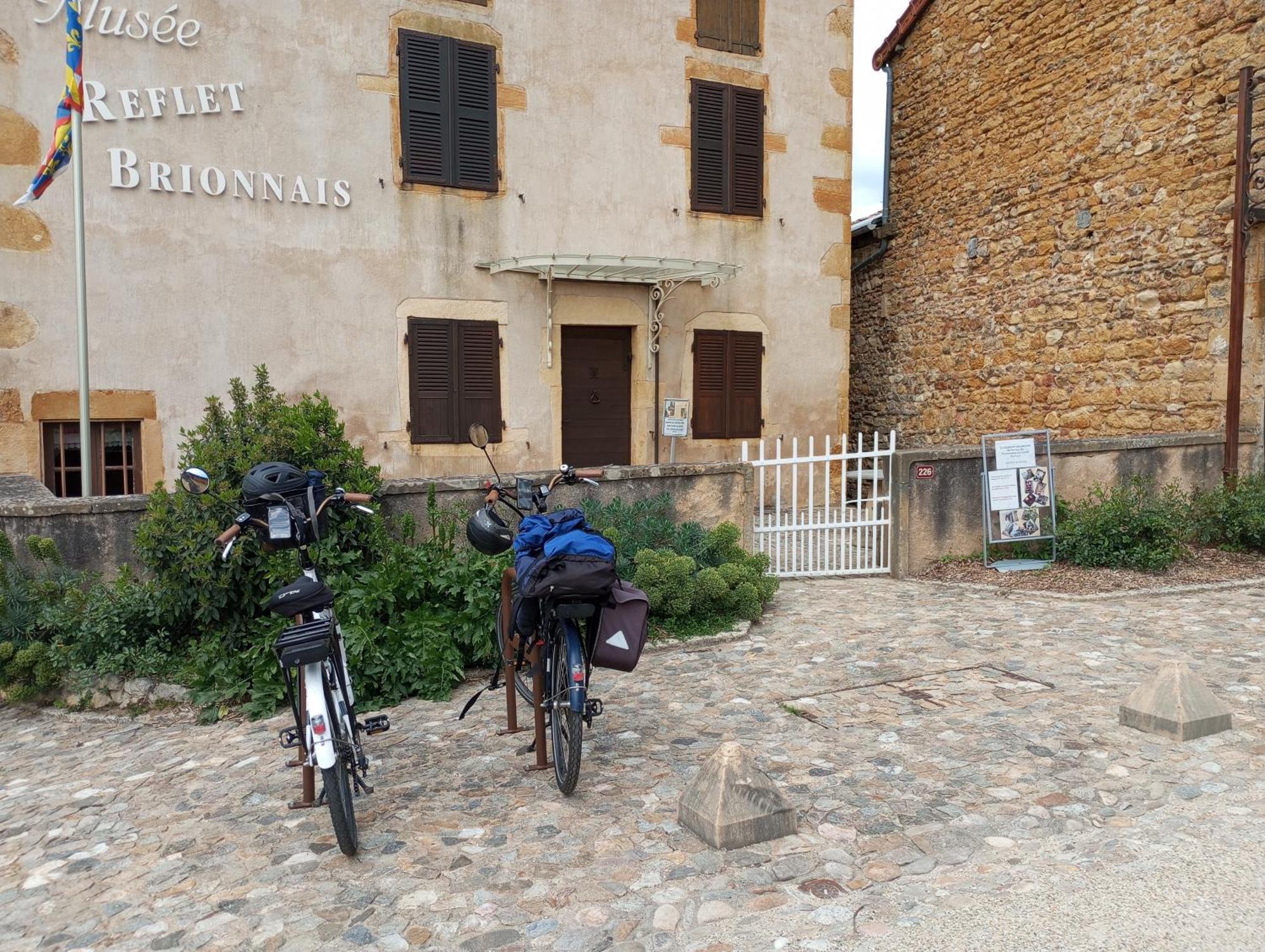 Gite De Belle Vue Semur-en-Brionnais Exteriör bild